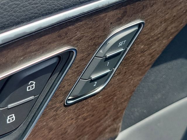 New 2025 Audi Q8 Premium Plus image 21