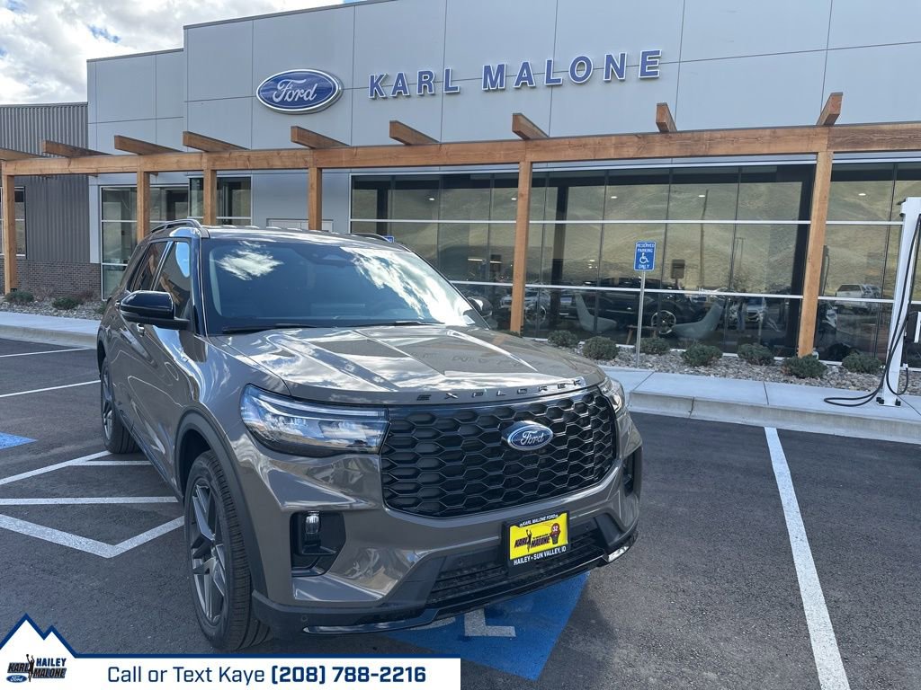 New 2026 Ford Explorer ST-Line w/ ST-Line Street Pack image 31