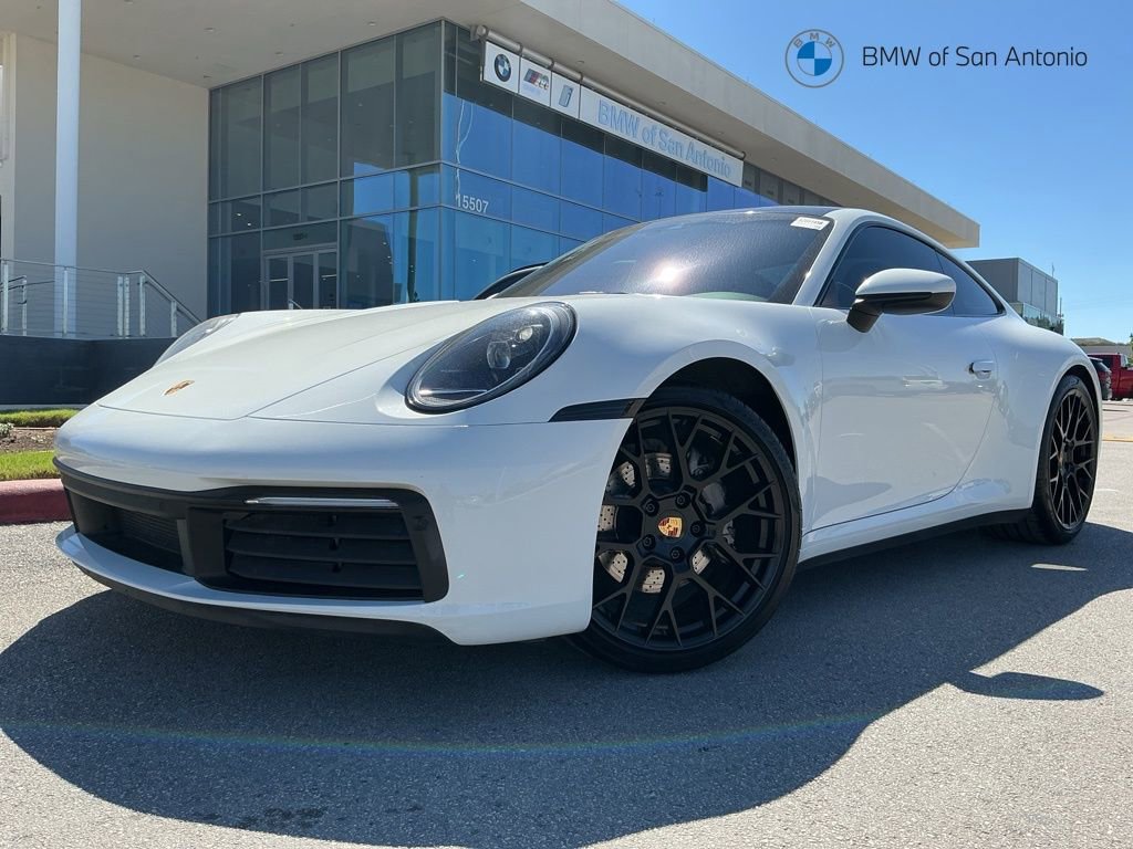 Used 2020 Porsche 911 Carrera RWD image 1