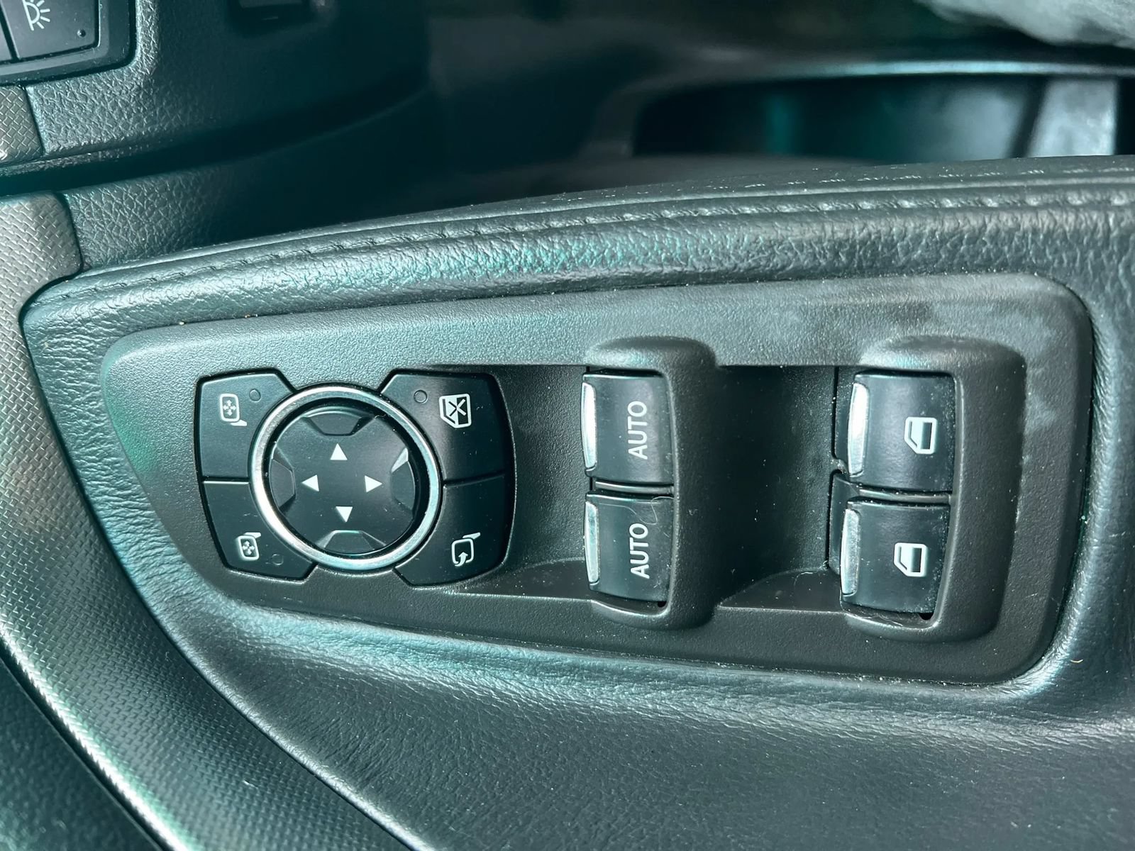 Used 2014 Ford Explorer Sport w/ Equipment Group 401A AWD/4WD image 24
