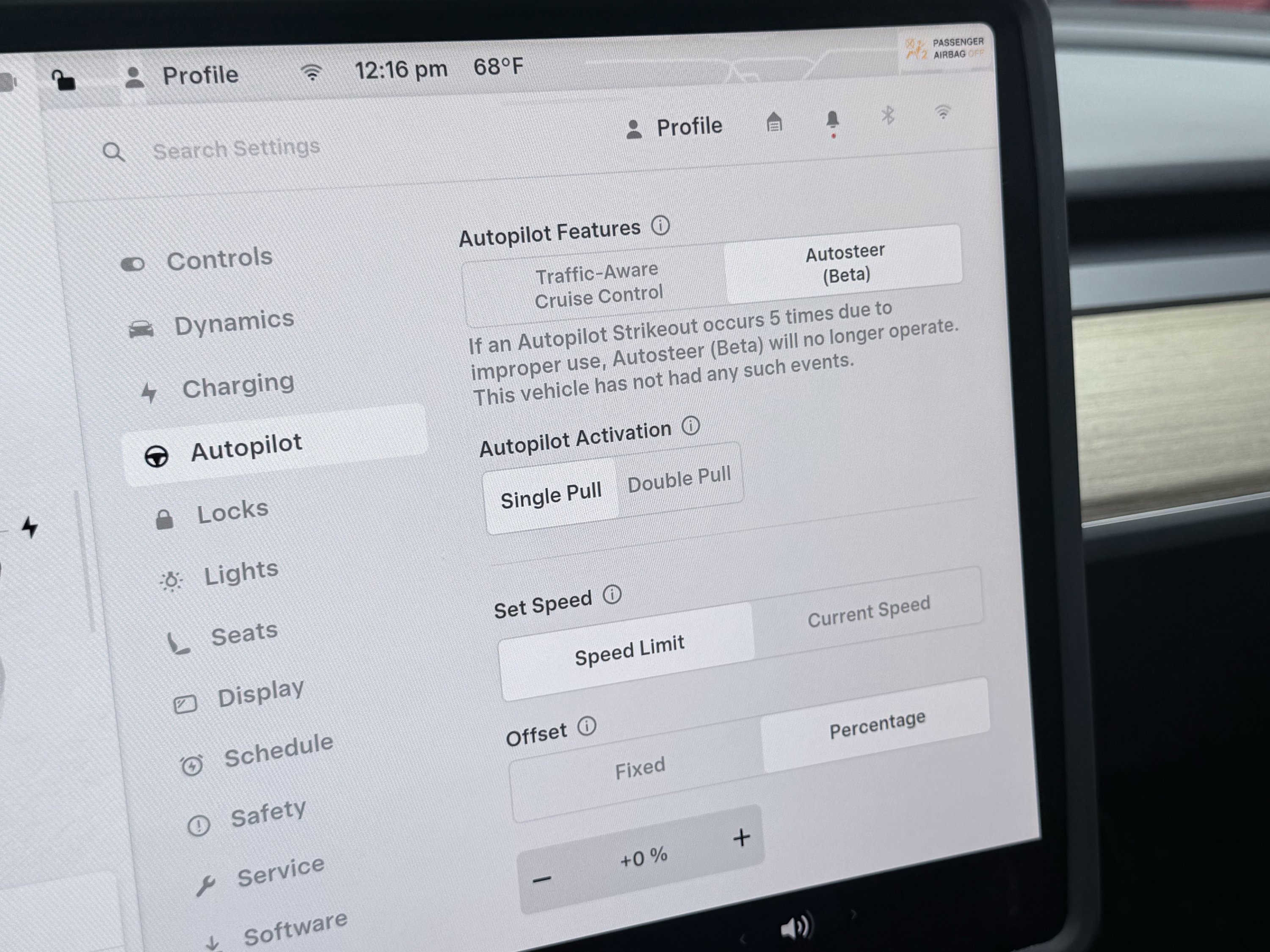 Used 2023 Tesla Model 3 Standard Range image 78
