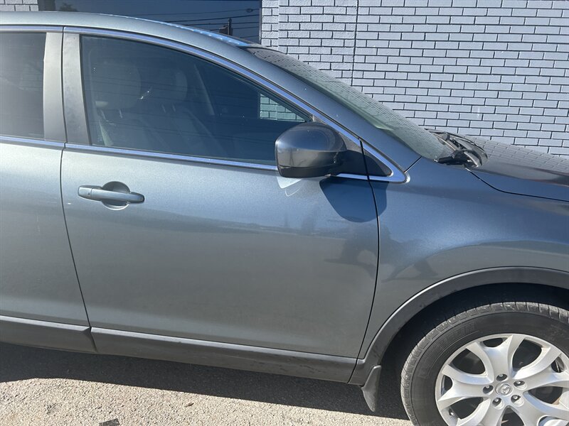 Used 2011 MAZDA CX-9 Touring w/ Moonroof & Bose Audio Pkg AWD/4WD image 21