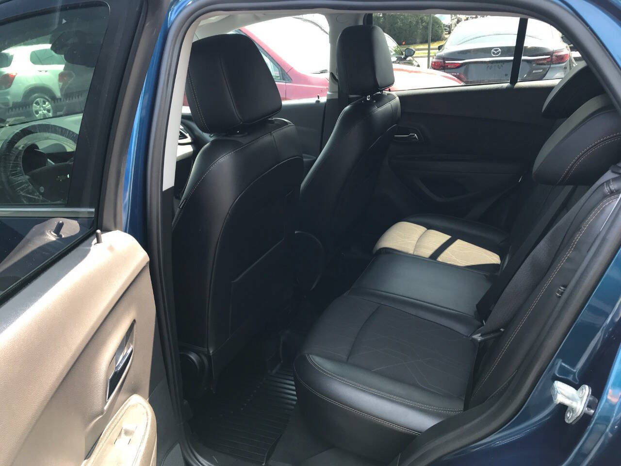 Used 2019 Chevrolet Trax LT w/ Driver Confidence Package FWD image 10