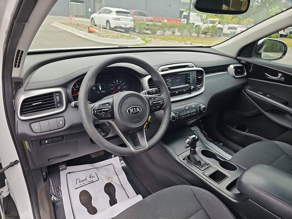 Used 2017 Kia Sorento FWD image 20