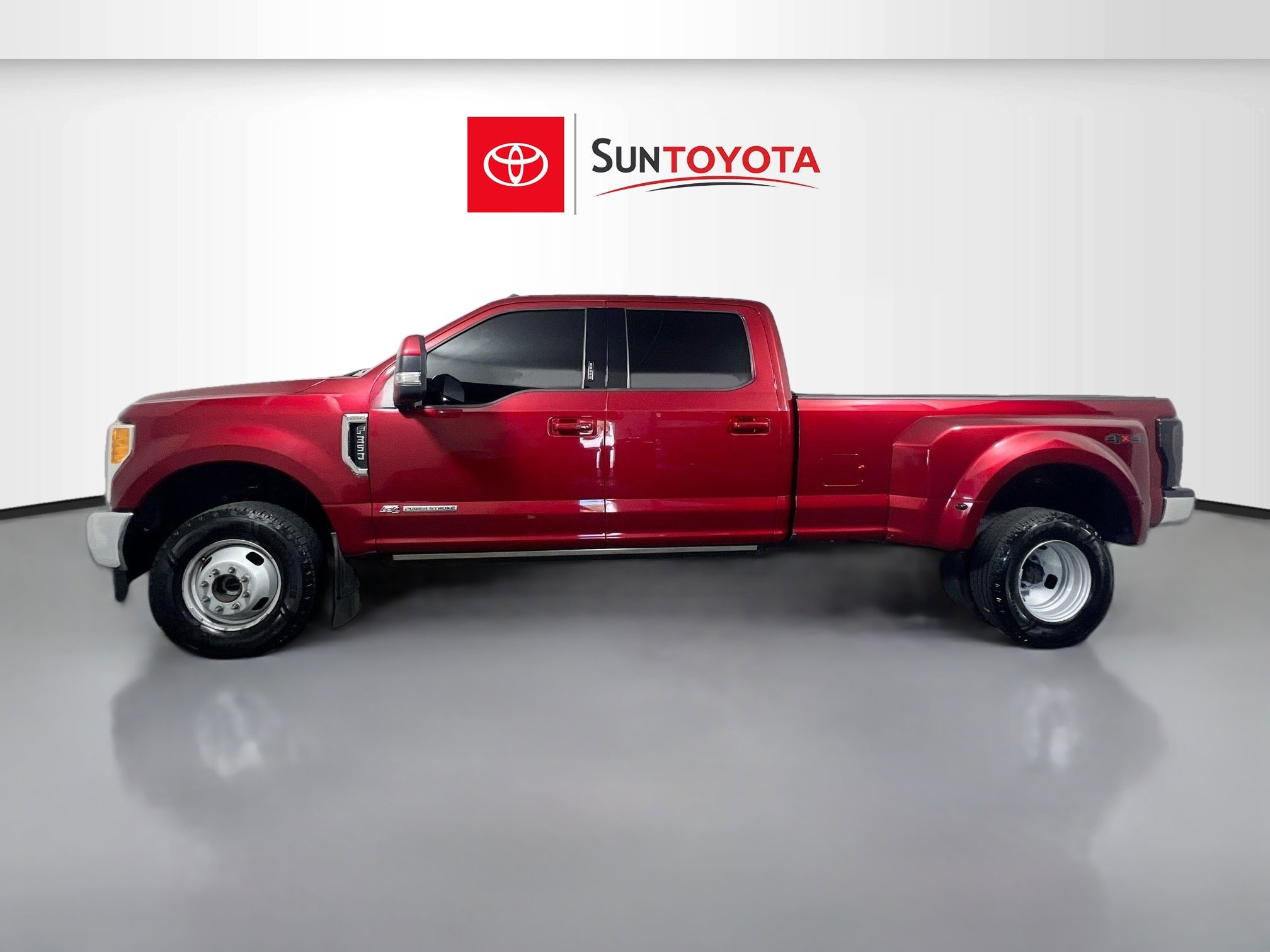 Used 2017 Ford F350 Lariat w/ Lariat Ultimate Package AWD/4WD image 7
