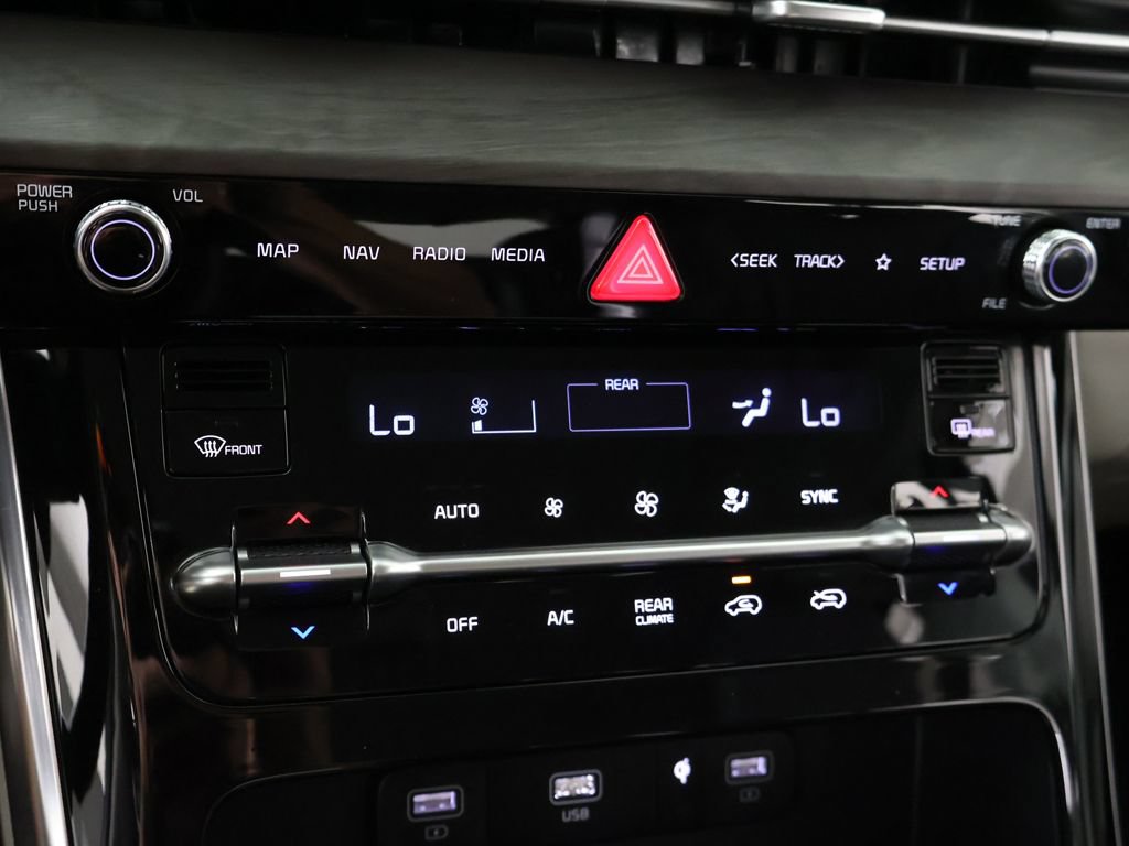 Certified 2024 Kia Carnival EX FWD image 51