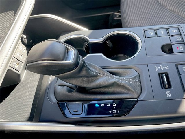 Used 2024 Toyota Highlander XLE image 19
