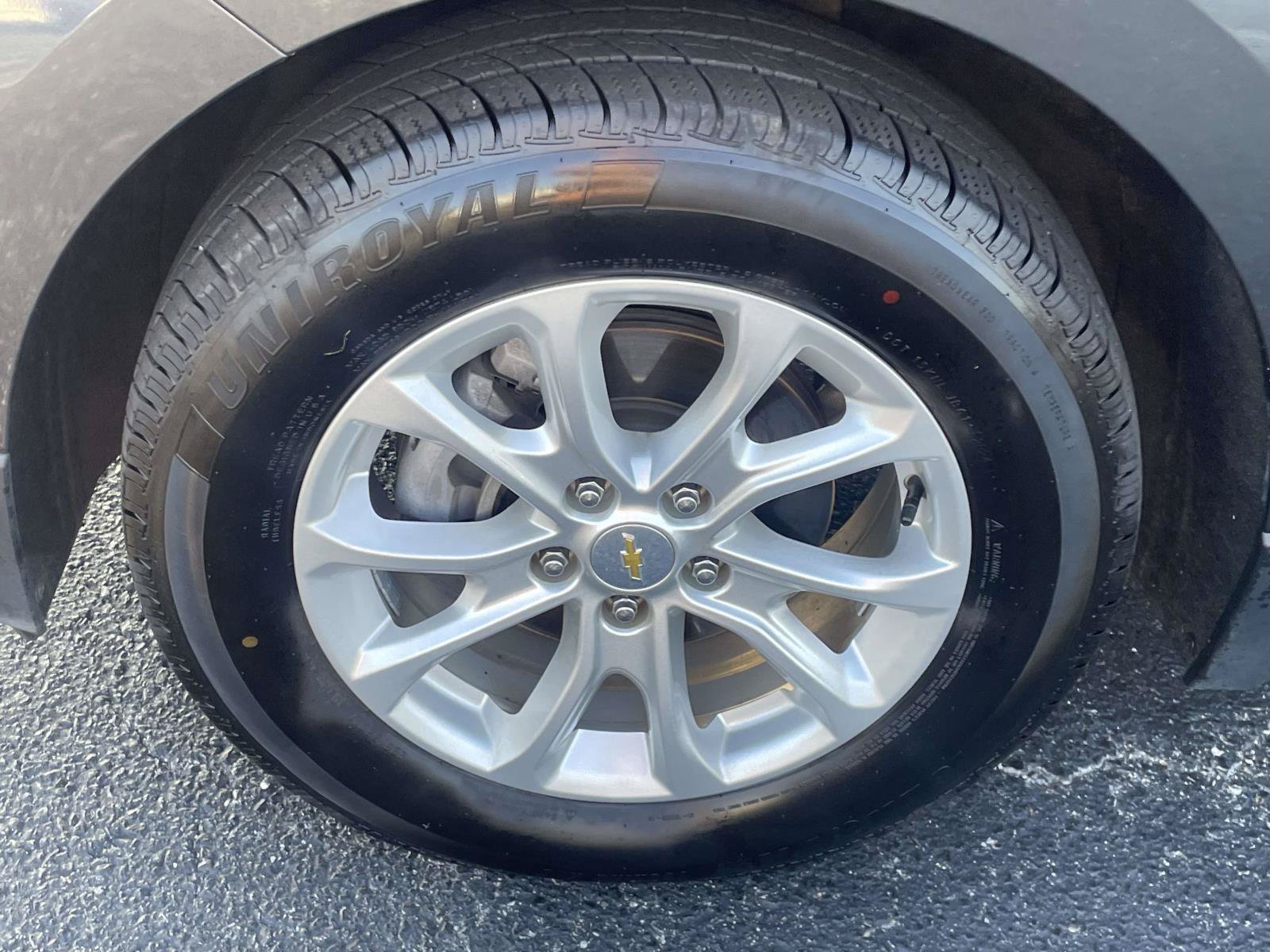 Used 2019 Chevrolet Equinox LT FWD image 9