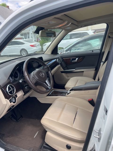 Used 2014 Mercedes-Benz GLK 250 BlueTEC 4MATIC image 3