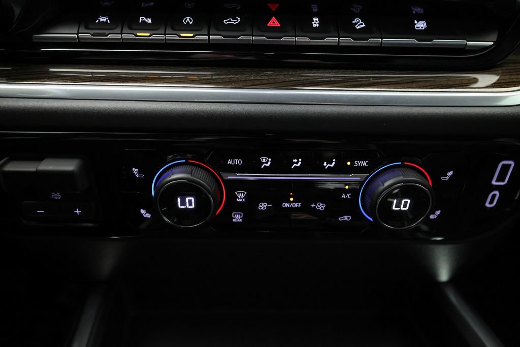 Used 2025 Chevrolet Silverado 1500 LT Trail Boss w/ LT Trail Boss Premium Package AWD/4WD image 27
