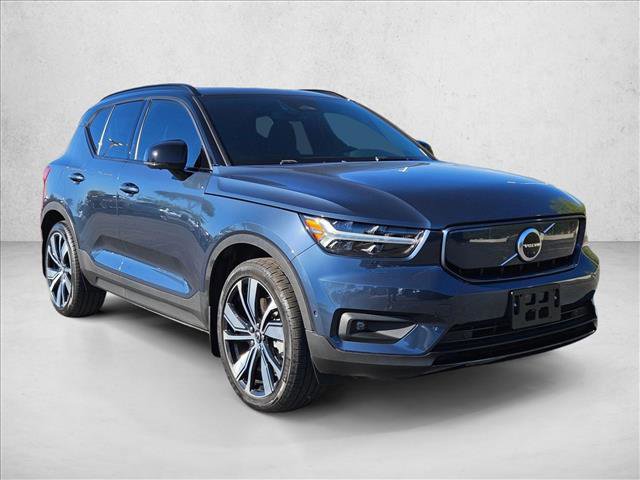 Used 2022 Volvo XC40 P8 Recharge Plus video 3