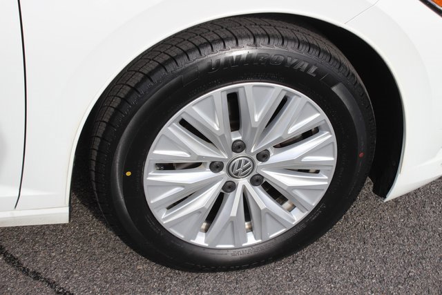 Used 2019 Volkswagen Jetta S w/ Driver Assistance Package image 31