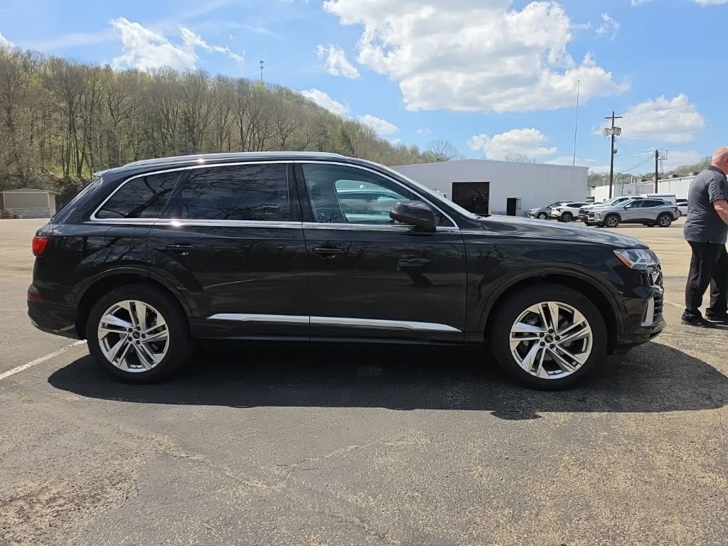 Used 2023 Audi Q7 3.0T Premium Plus image 4