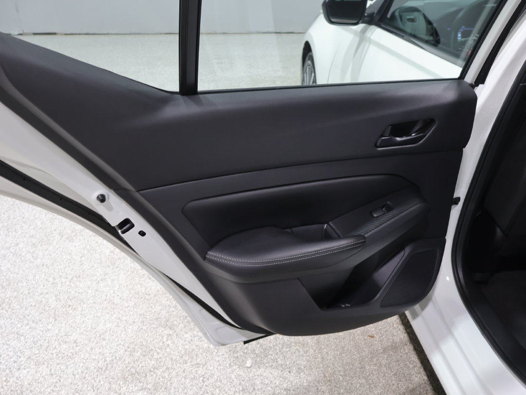 Used 2025 Nissan Altima 2.5 SV FWD image 19