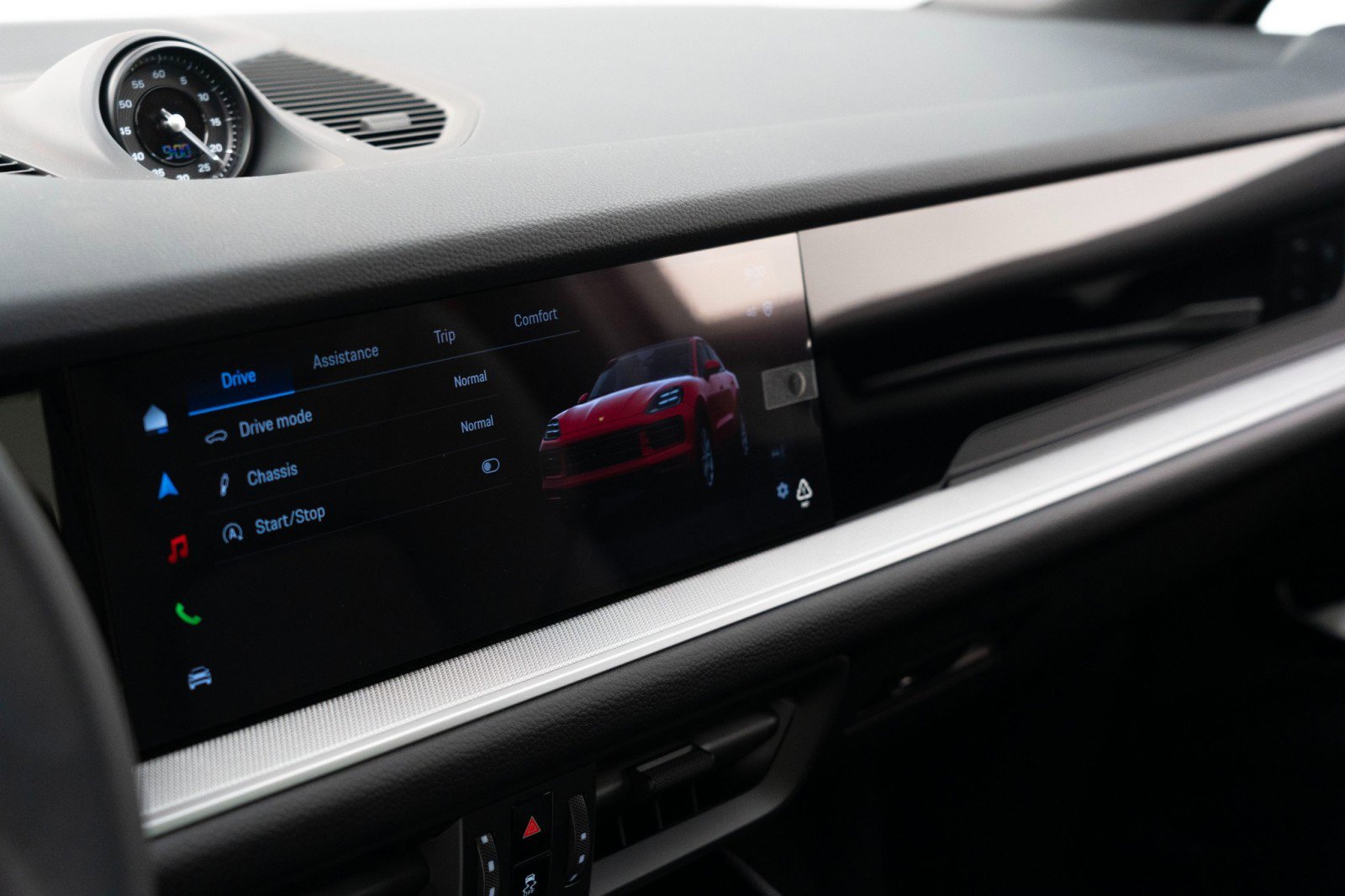 New 2026 Porsche Cayenne Coupe image 25