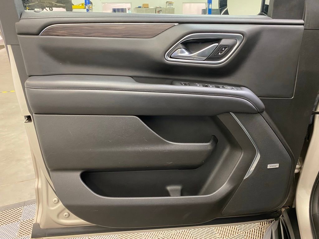 Used 2021 Chevrolet Suburban LT RWD image 26