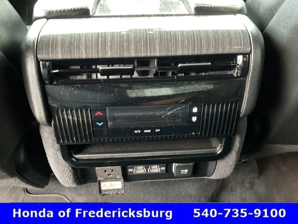 Used 2024 Jeep Wagoneer Series II w/ Flexible Seating Group AWD/4WD image 49