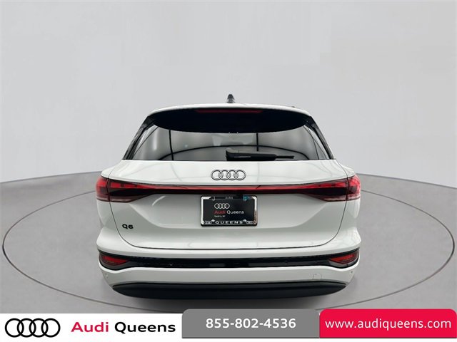 Used 2025 Audi Q6 e-tron Premium Plus image 3