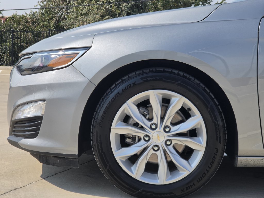 Used 2025 Chevrolet Malibu LT FWD image 7