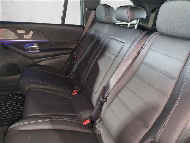 New 2026 Mercedes-Benz GLS 580 4MATIC image 16