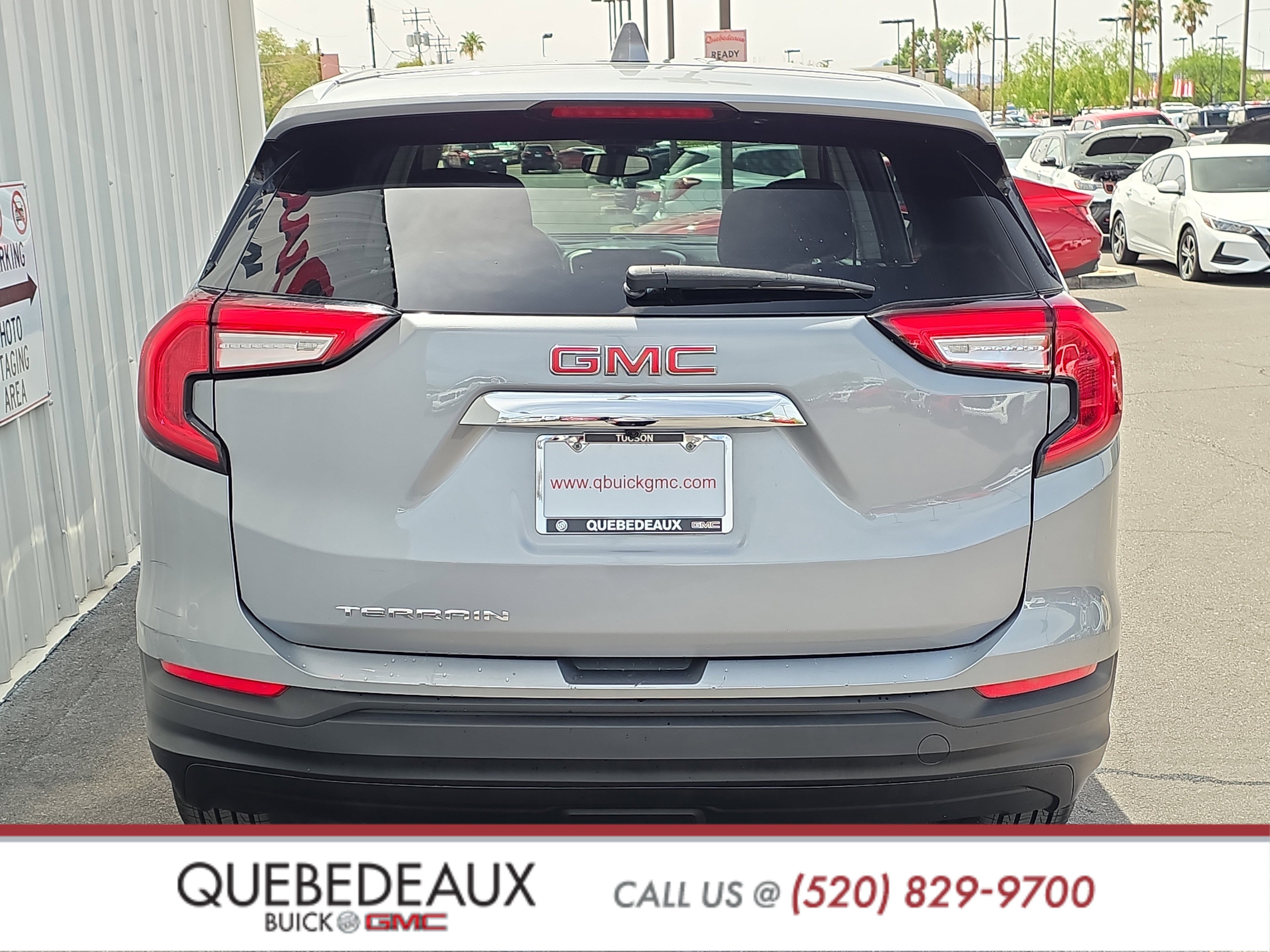 Used 2024 GMC Terrain SLE FWD image 6