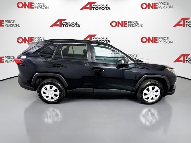 Used 2020 Toyota RAV4 LE FWD image 8