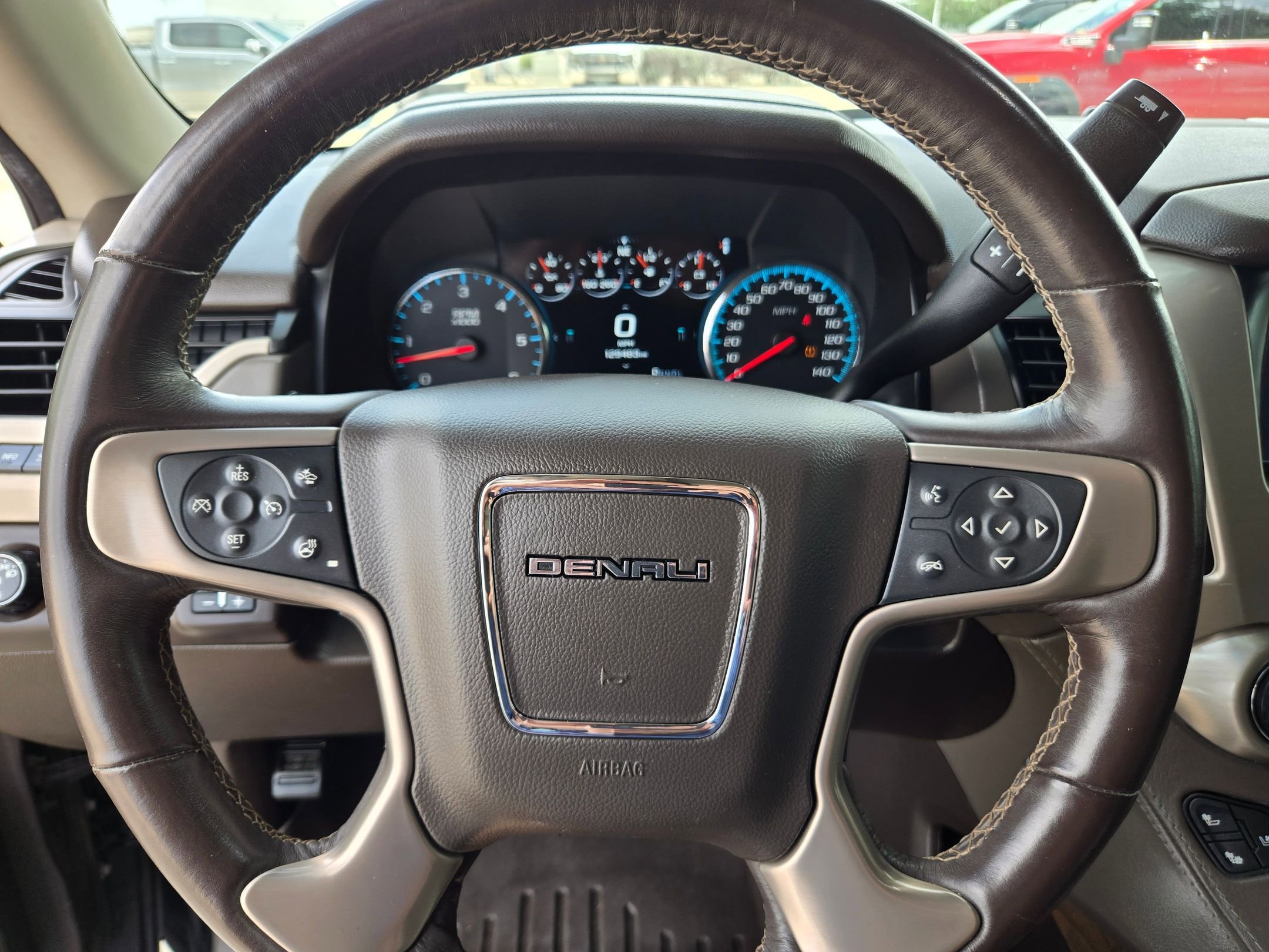 Used 2018 GMC Yukon XL Denali w/ Denali Ultimate Package AWD/4WD image 11