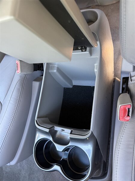 Used 2009 Toyota Sienna AWD image 52