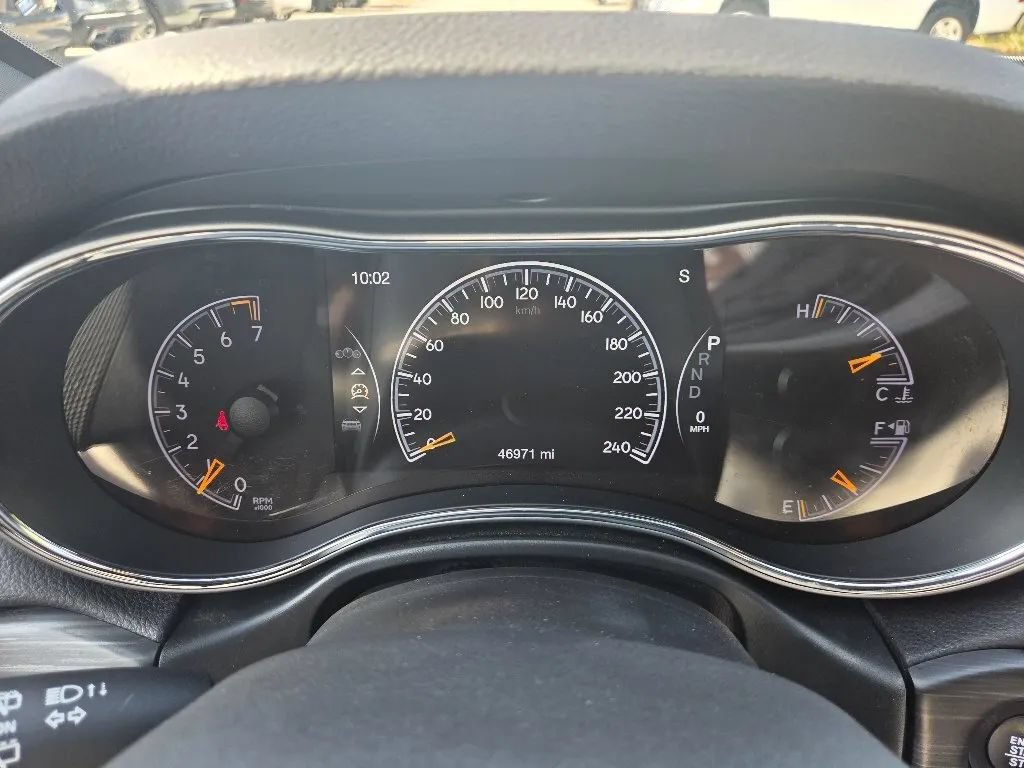 Used 2021 Jeep Grand Cherokee Laredo X AWD/4WD image 28