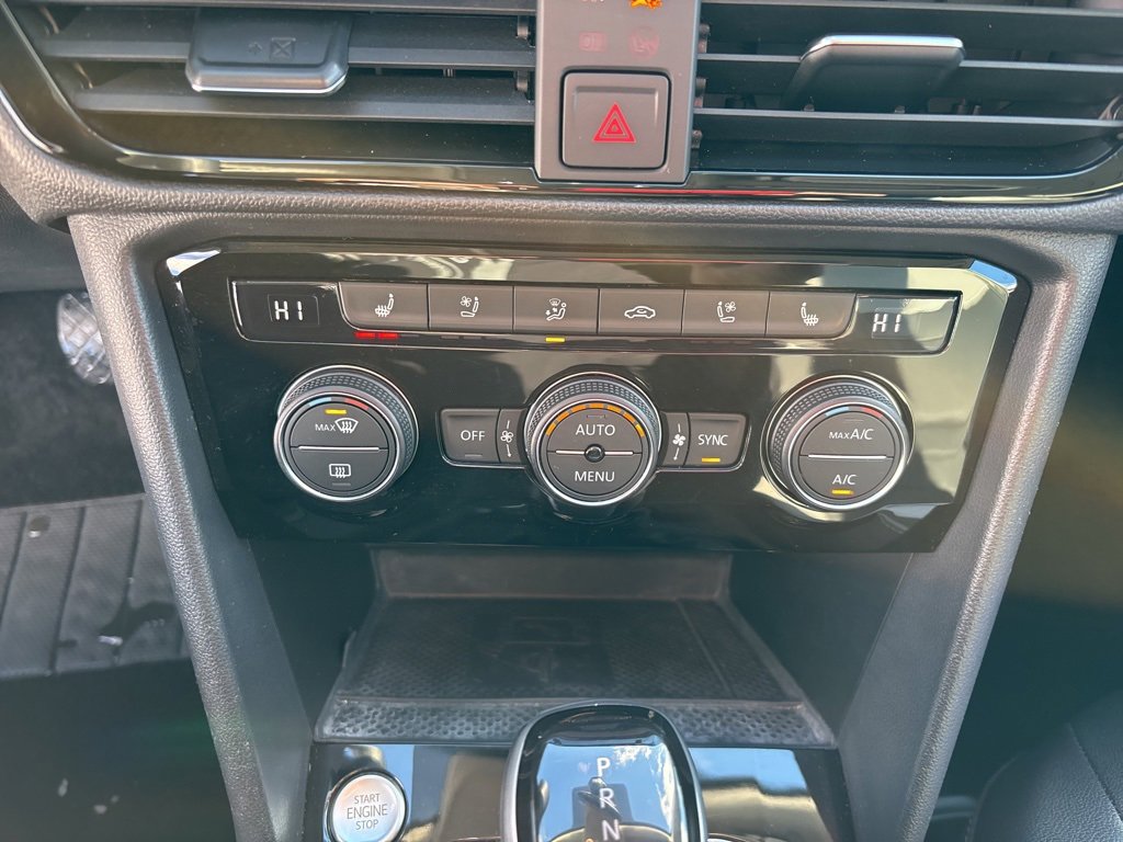 Used 2024 Volkswagen Taos SEL image 25