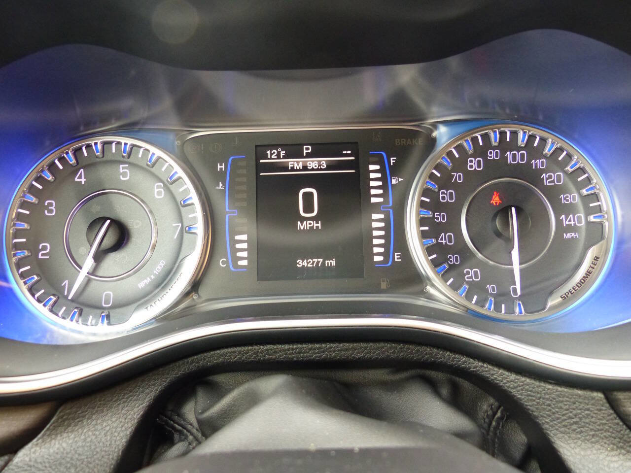 Used 2016 Chrysler 200 Limited w/ Convenience Group image 26