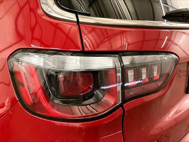 Used 2019 Jeep Compass Latitude w/ Popular Equipment Group FWD image 28