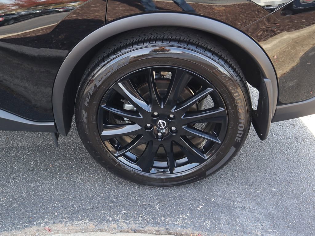 Used 2024 Nissan Murano SV w/ SV Midnight Edition Package image 9