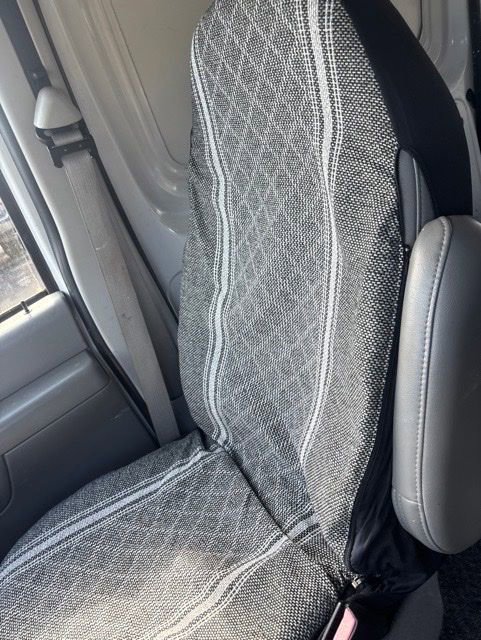 Used 2006 Ford E-150 and Econoline 150 RWD image 1