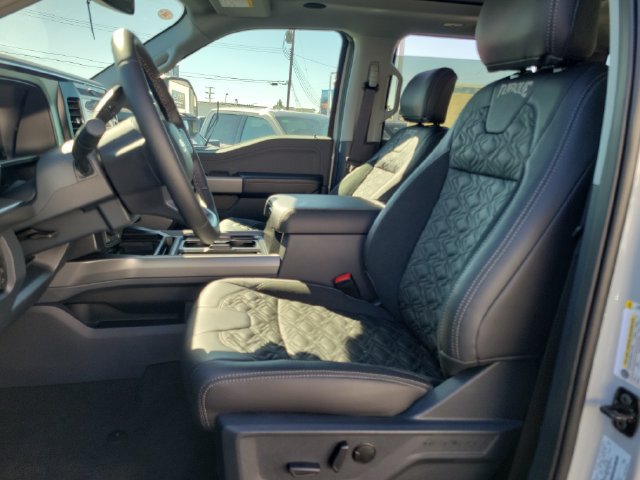 New 2026 Ford F250 Lariat w/ Black Appearance Package AWD/4WD image 21