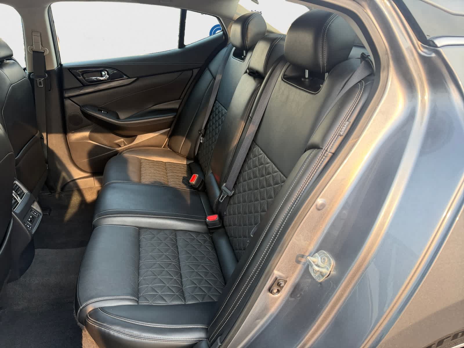 Used 2022 Nissan Maxima Platinum FWD image 18