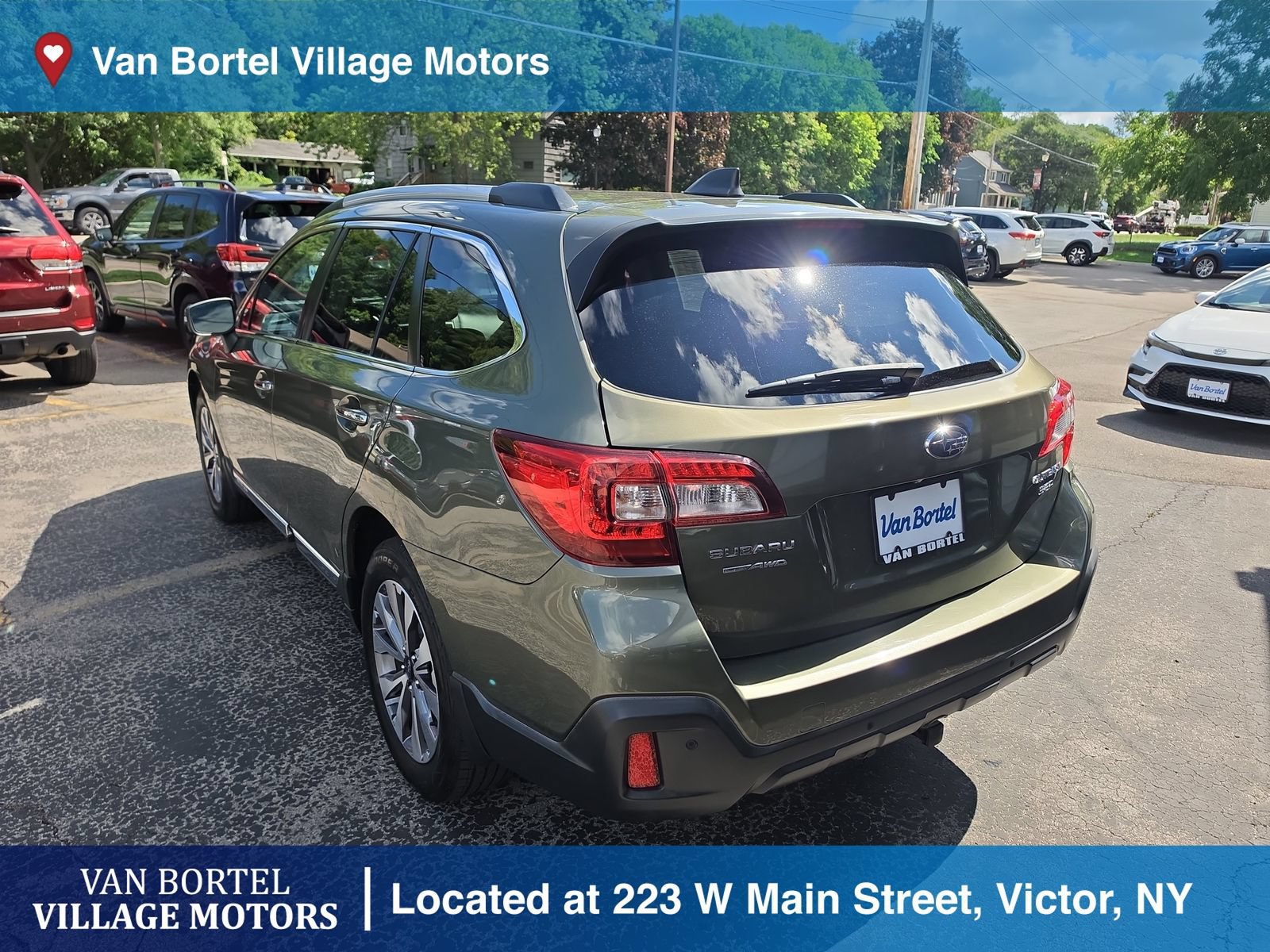 Used 2019 Subaru Outback 3.6R Touring AWD/4WD image 7
