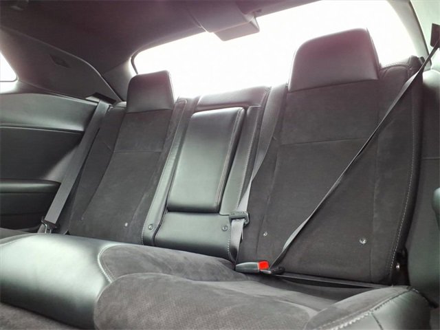 Certified 2016 Dodge Challenger R/T Plus image 21