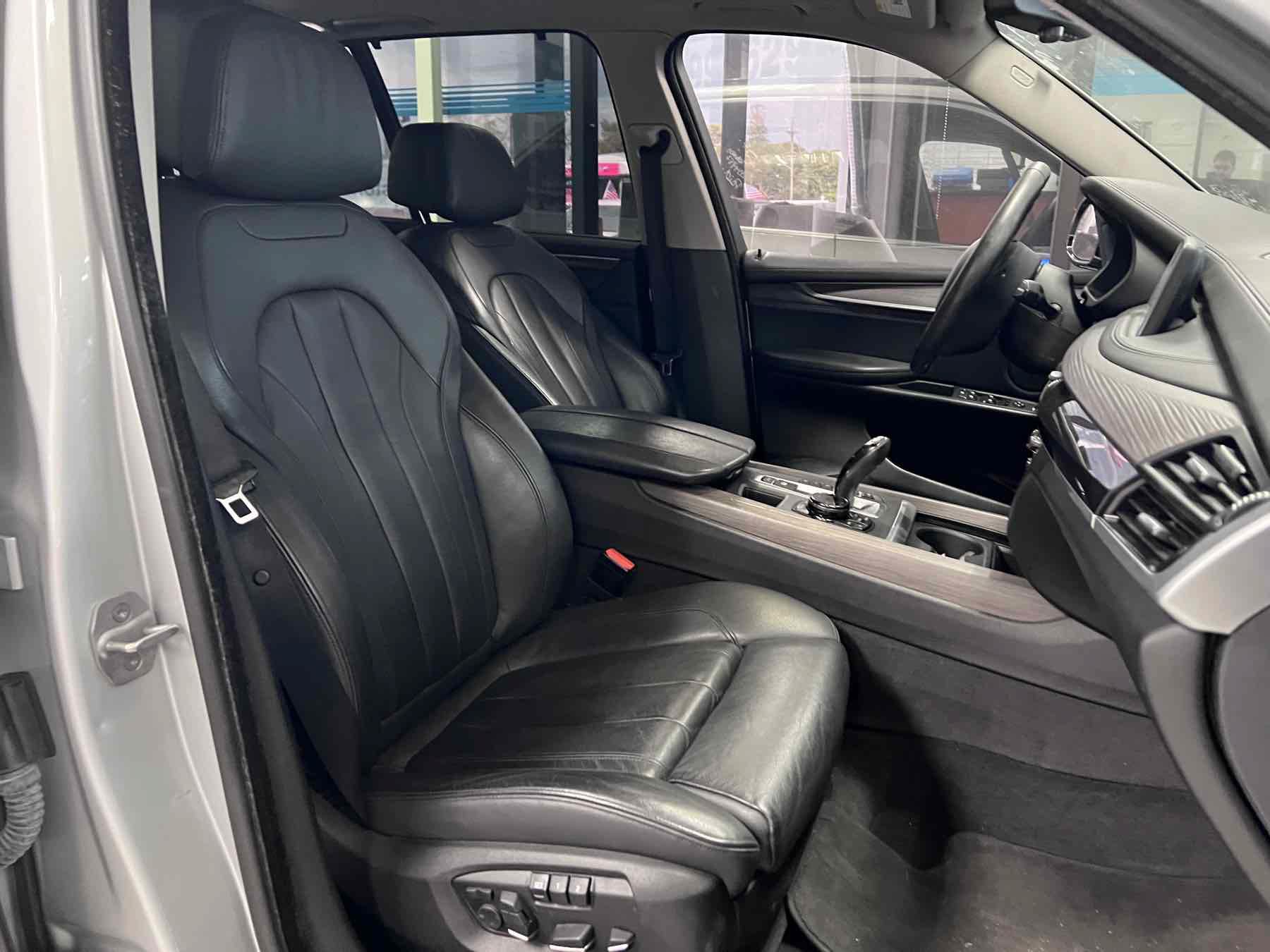 Used 2015 BMW X5 xDrive50i AWD/4WD image 10
