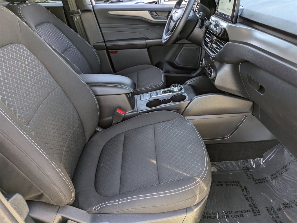 Used 2025 Ford Escape Active image 30
