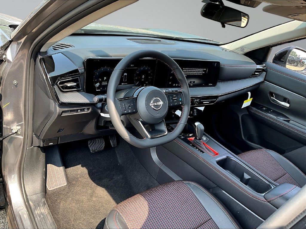 Used 2026 Nissan Kicks SR FWD image 7