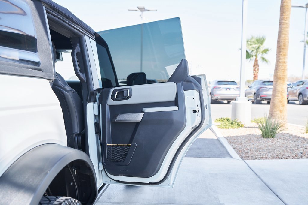 Used 2022 Ford Bronco Badlands image 13