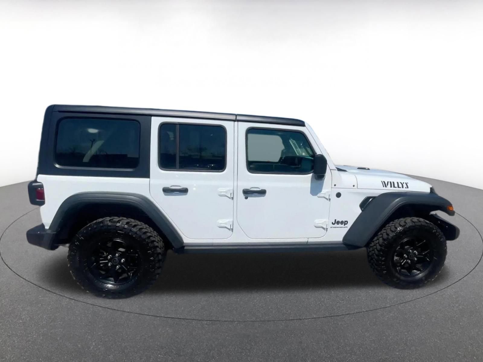 Used 2025 Jeep Wrangler Unlimited Sport AWD/4WD image 16