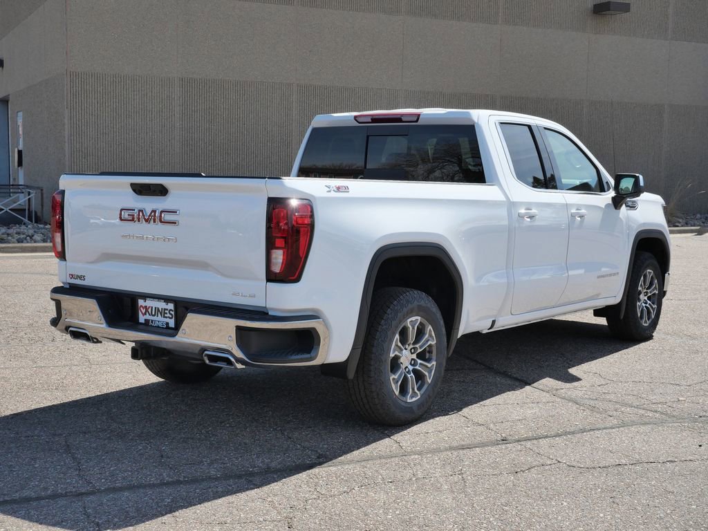 New 2026 GMC Sierra 1500 SLE image 16