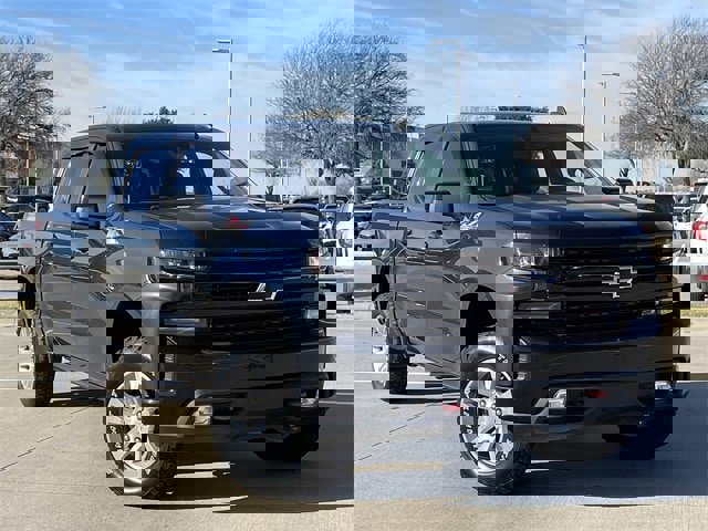 Used 2019 Chevrolet Silverado 1500 LT Trail Boss image 2