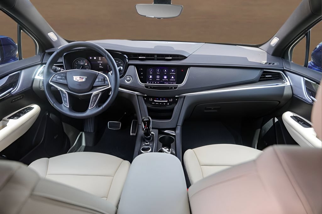 Certified 2025 Cadillac XT5 Sportv w/ Technology Package AWD/4WD image 26