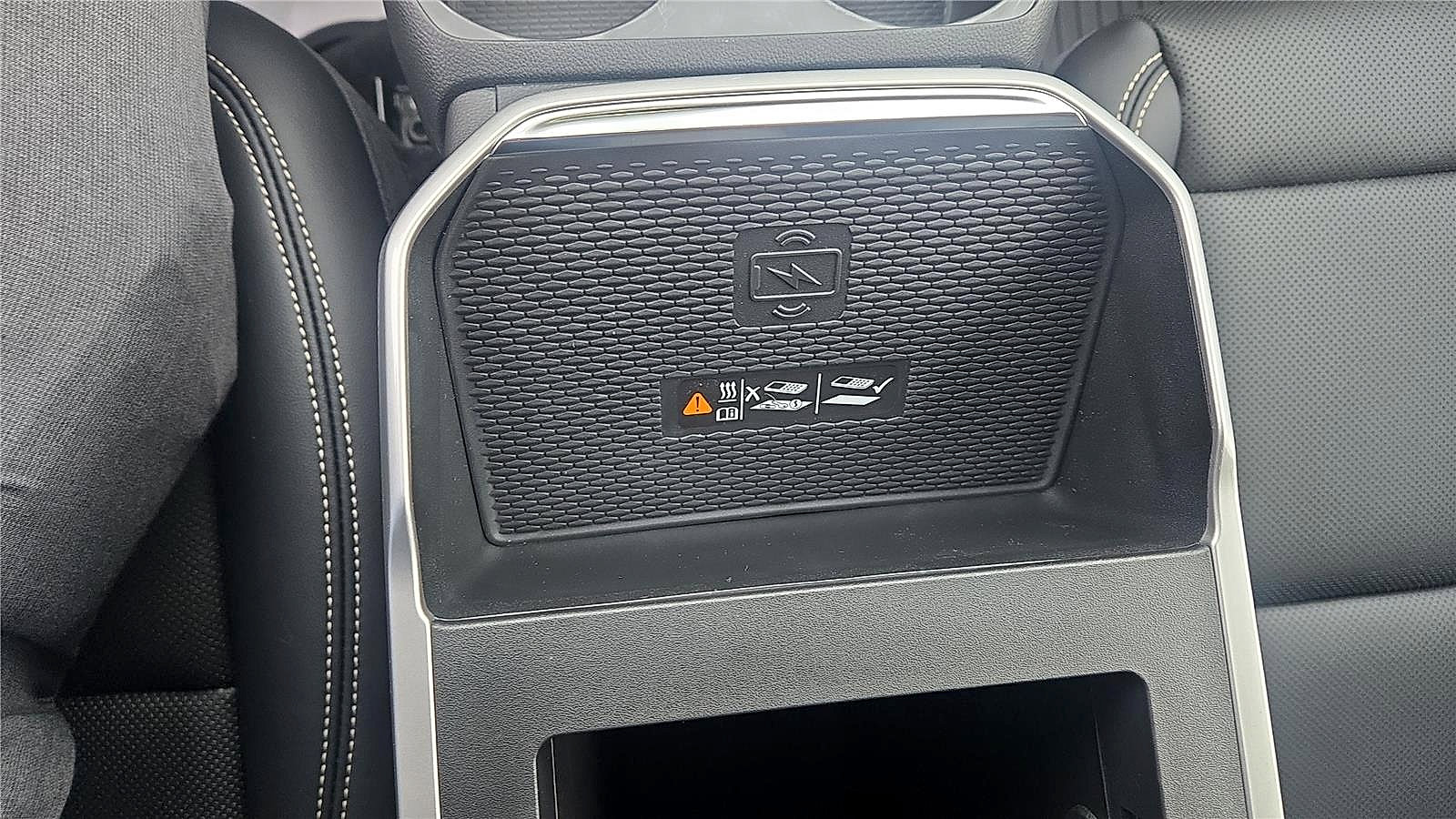 New 2026 GMC Terrain Elevation w/ Elevation Premium Package AWD/4WD image 36
