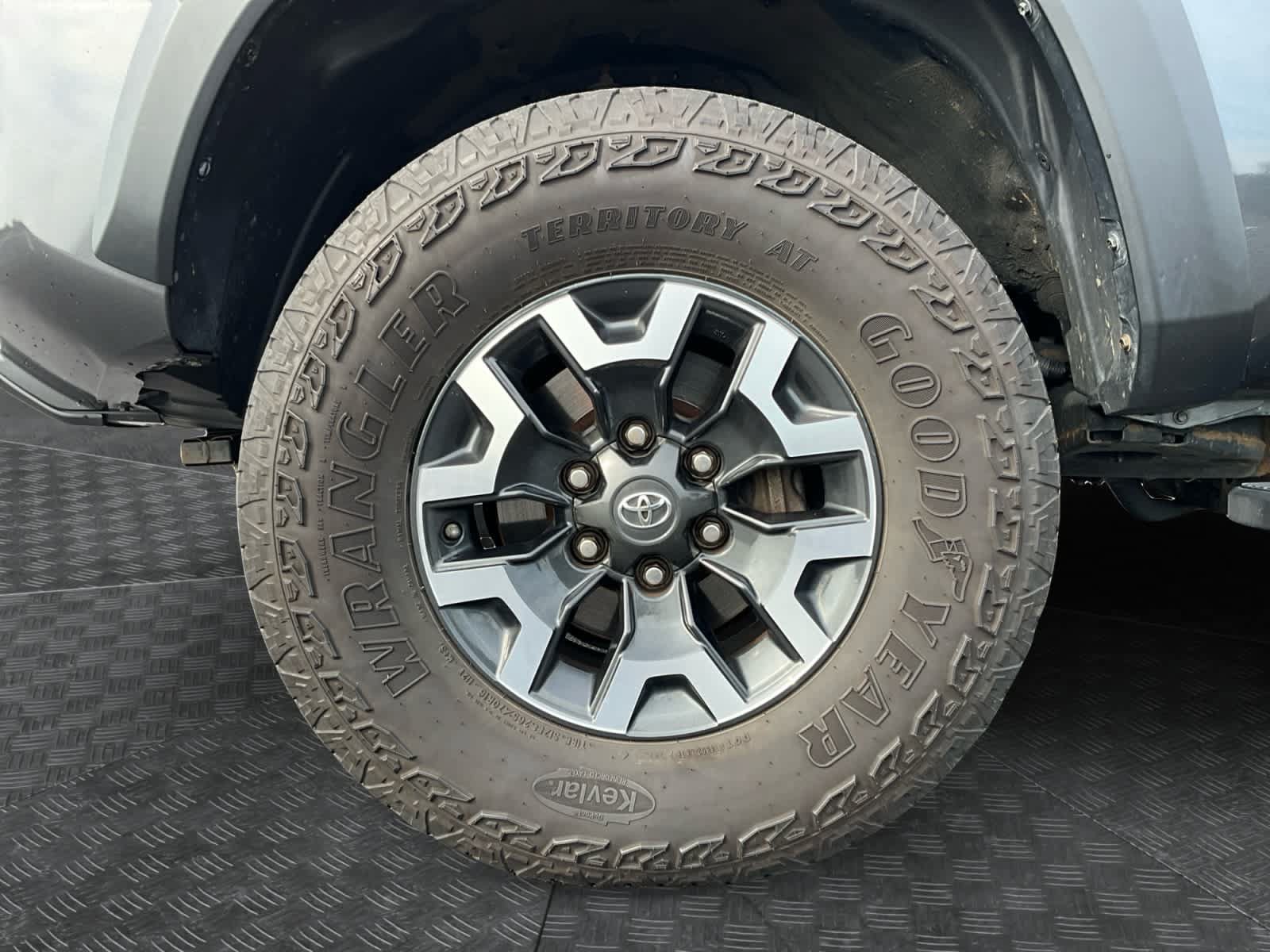 Used 2020 Toyota Tacoma 4x4 Double Cab image 14