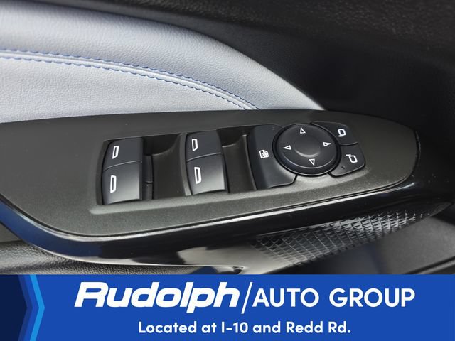 Used 2025 Chevrolet Trax LT FWD image 11
