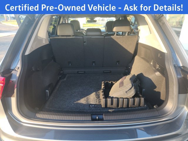 Certified 2022 Volkswagen Tiguan SE w/ Panoramic Sunroof Package AWD/4WD image 20